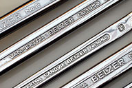 バーコ〜サンドビック時代のレンチのロゴ。昔の、製品の愛称(POLYGONやSUPER-BLOCKなど)の入ったのがホスィ(笑)。 バーコ〜サンドビック時代のレンチのロゴ。昔の、製品の愛称(POLYGONやSUPER-BLOCKなど)の入ったのがホスィ(笑)。
